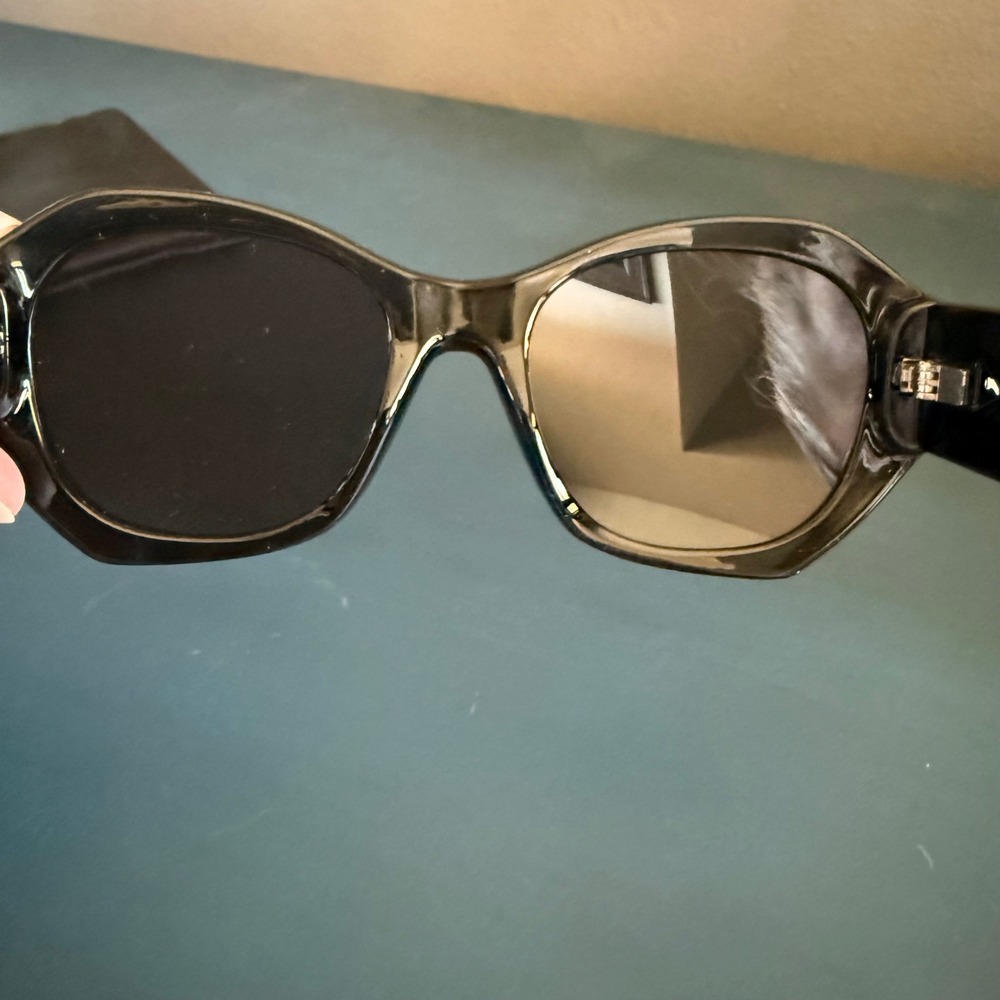 Karl Lagerfeld Womens Black Geometric Oversized Sunglasses KL6146S N‎ 001 - Picture 3 of 7